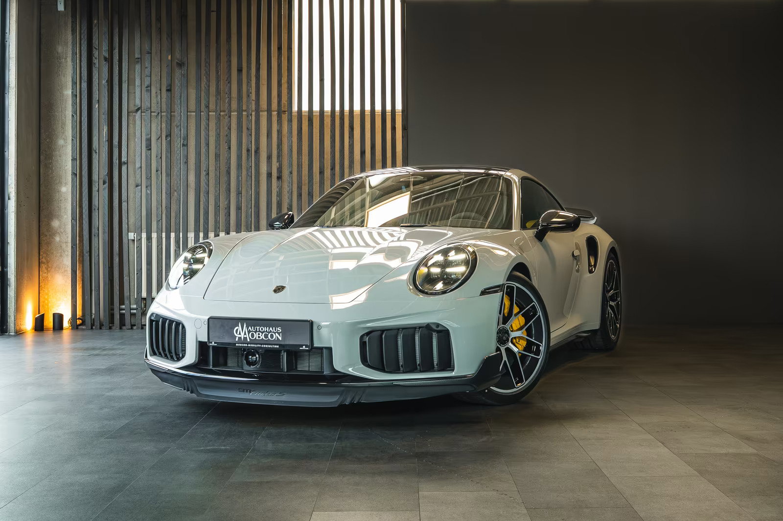 Porsche 992.2 Turbo S 2026 - elferspot.com - Marketplace for