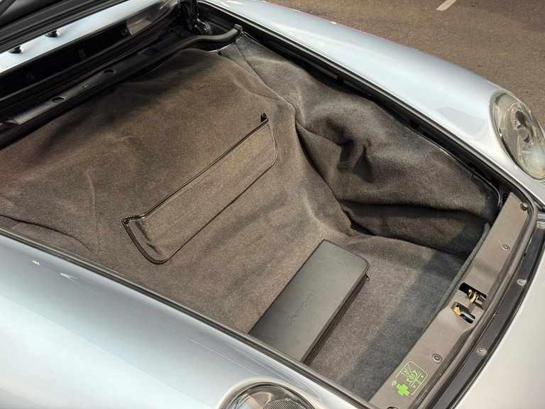 Porsche 993 Carrera 4S