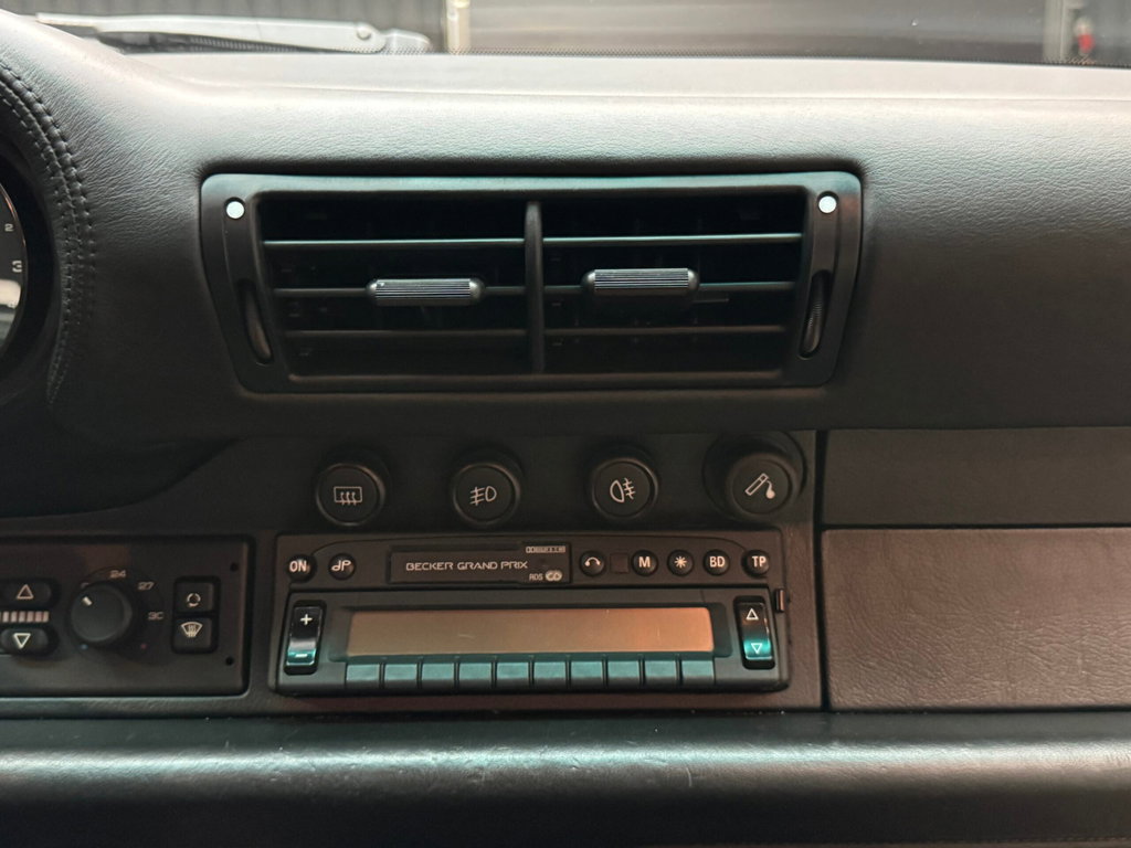 Porsche 993 Carrera 4S