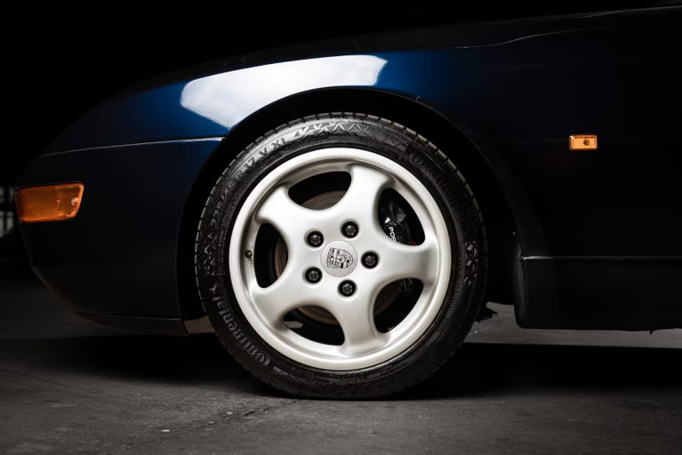 Porsche 968