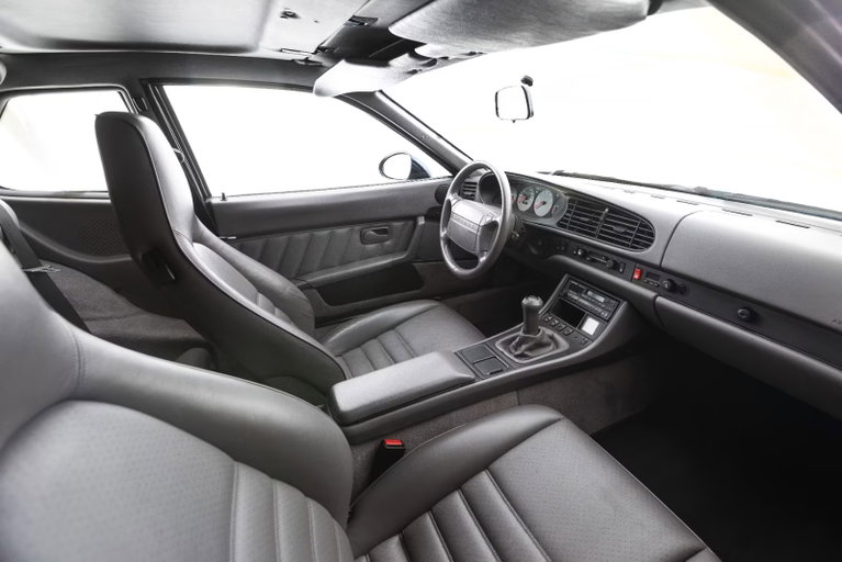 Porsche 968