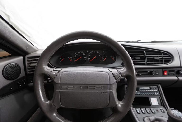 Porsche 968