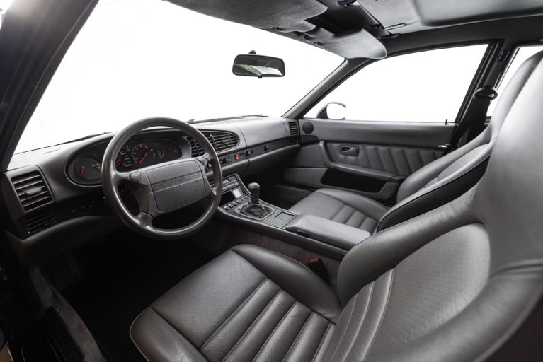 Porsche 968