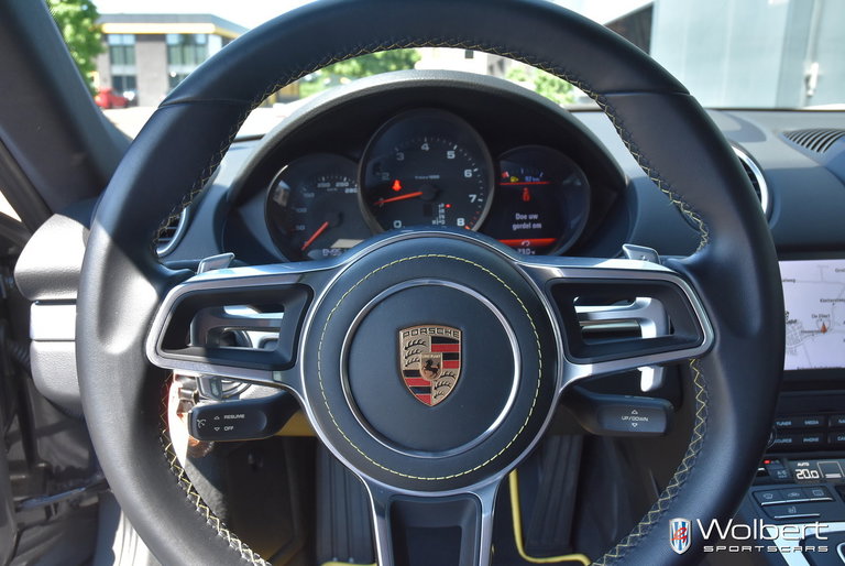 Porsche 718 Cayman