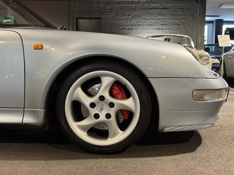 Porsche 993 Carrera 4S