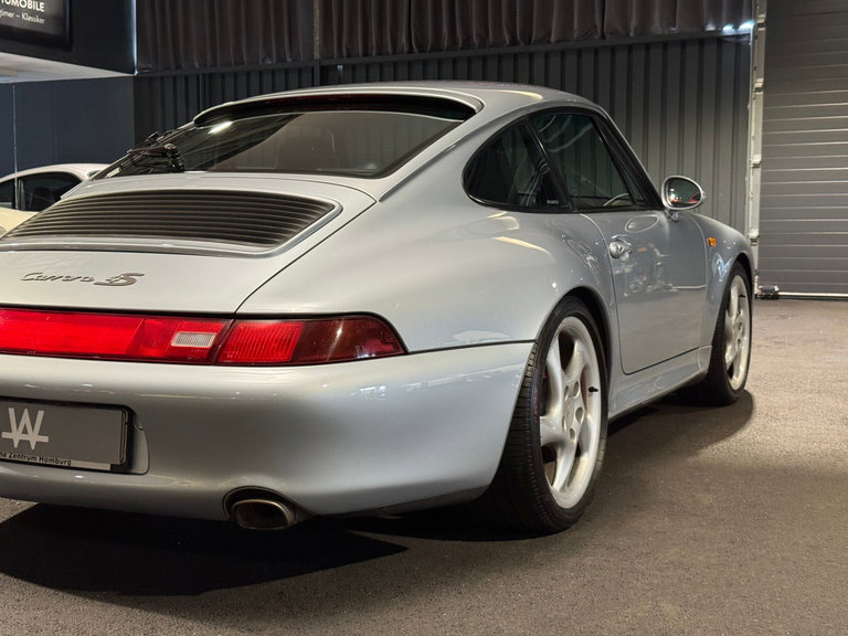 Porsche 993 Carrera 4S