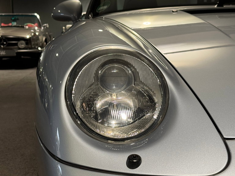 Porsche 993 Carrera 4S