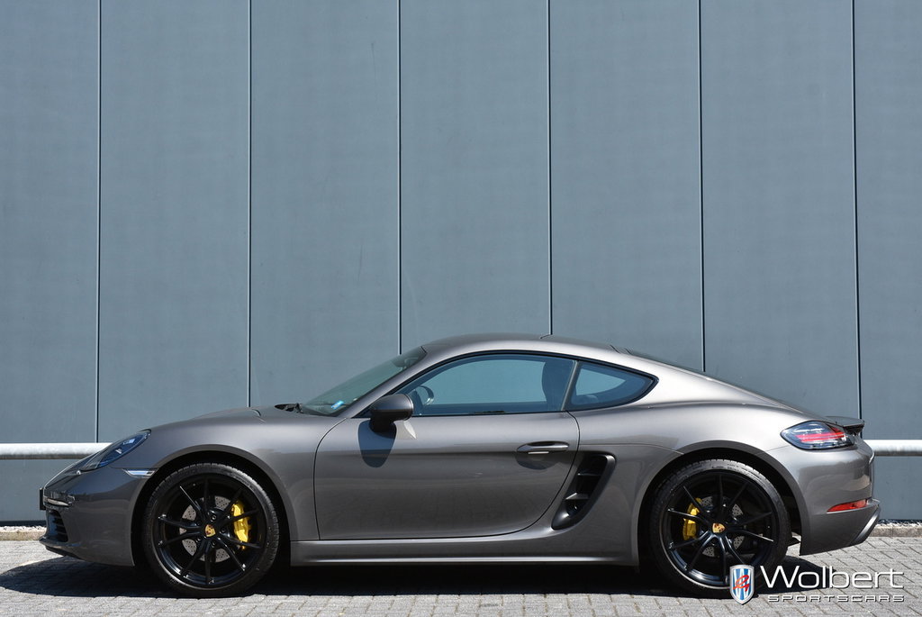Porsche 718 Cayman