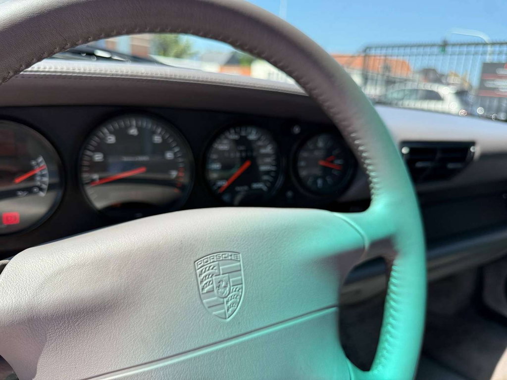 Porsche 993 Carrera 4S