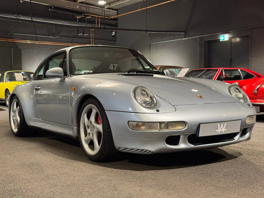 Porsche 993 Carrera 4S