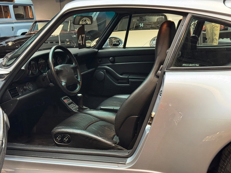 Porsche 993 Carrera 4S