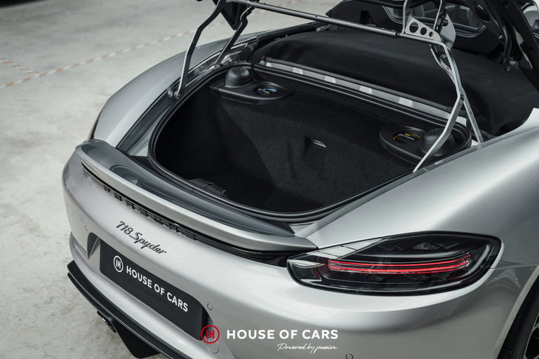Porsche 718 Spyder