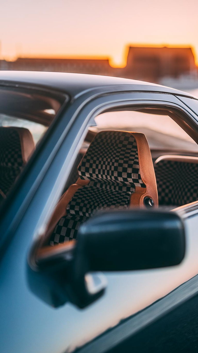 Porsche 928