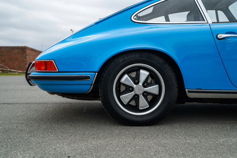 Porsche 911 T