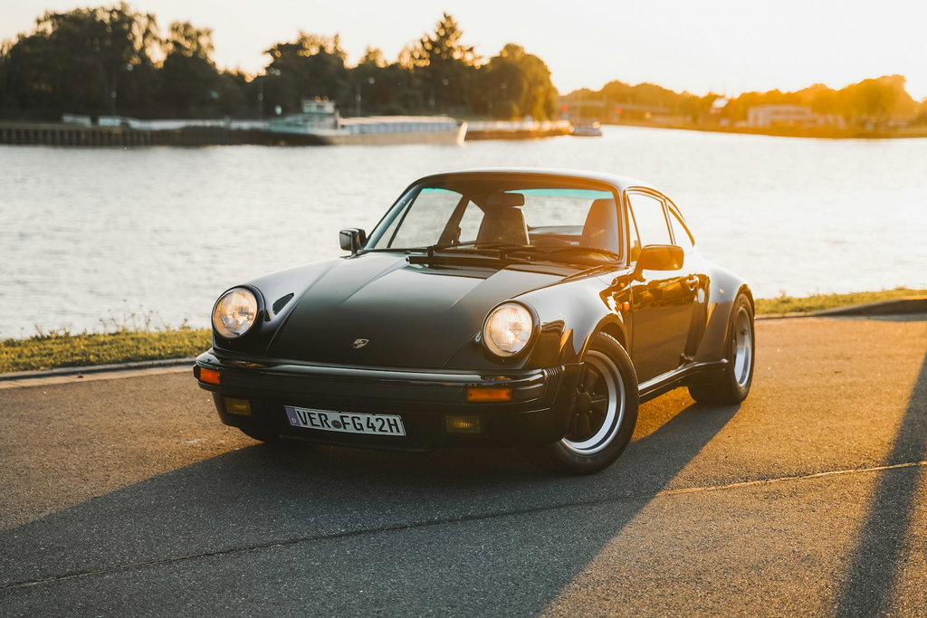 Porsche 911 Carrera 3.2 WTL