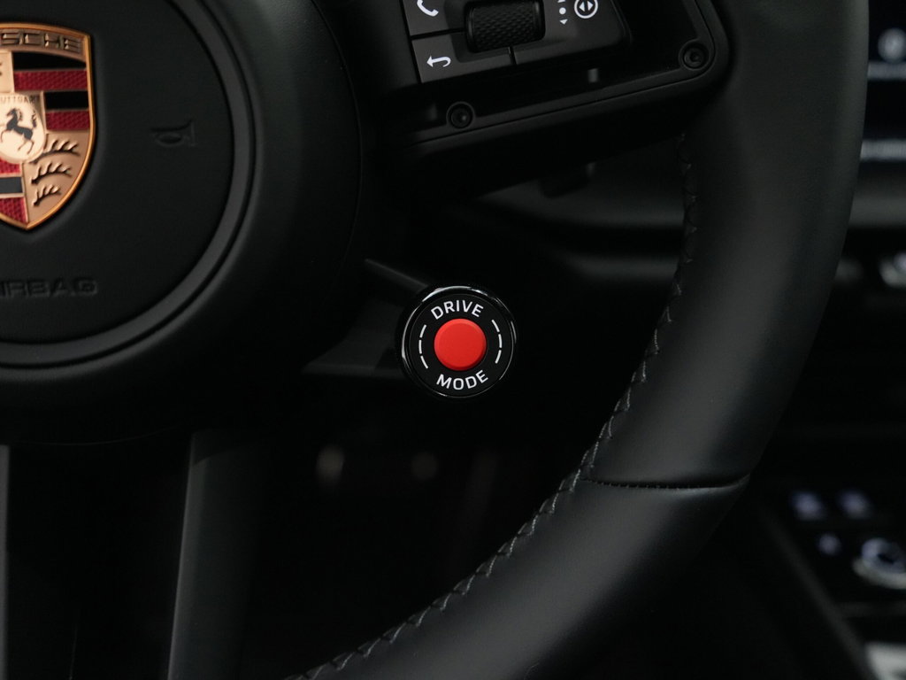 Porsche 992.2 Carrera GTS