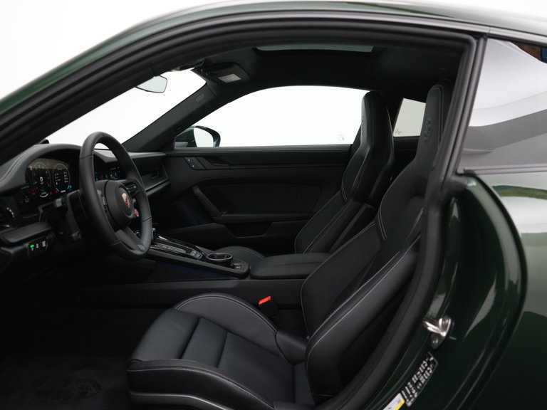 Porsche 992.2 Carrera GTS
