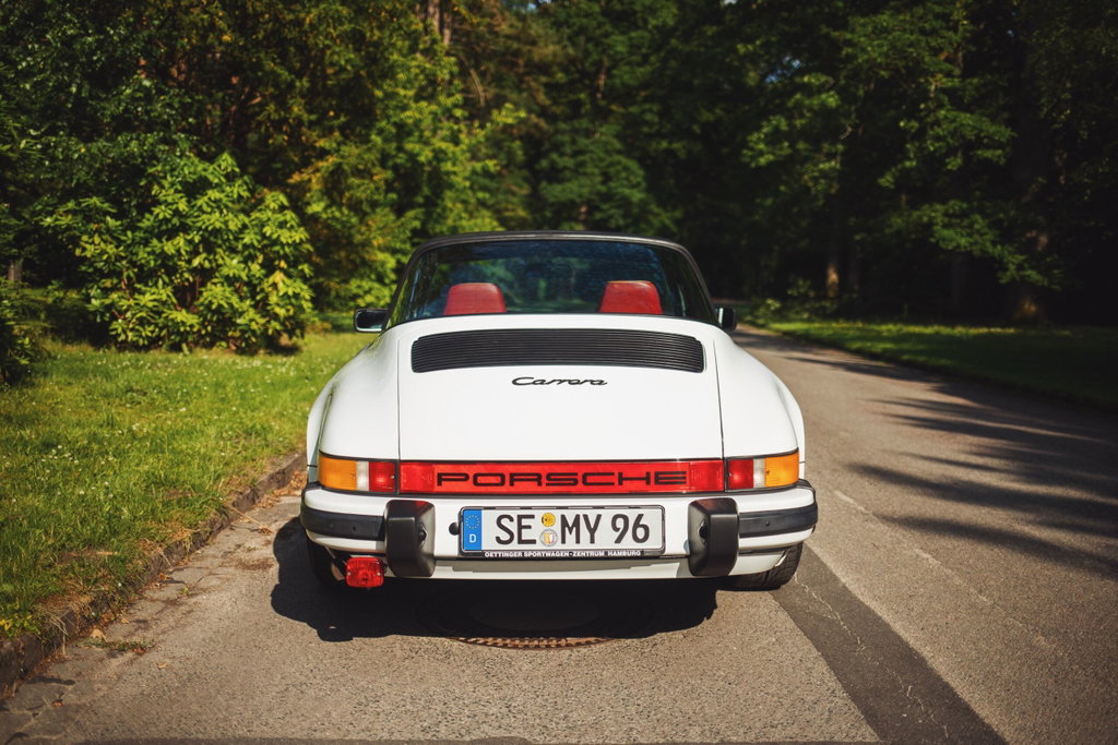 Porsche 911 Carrera 3.2