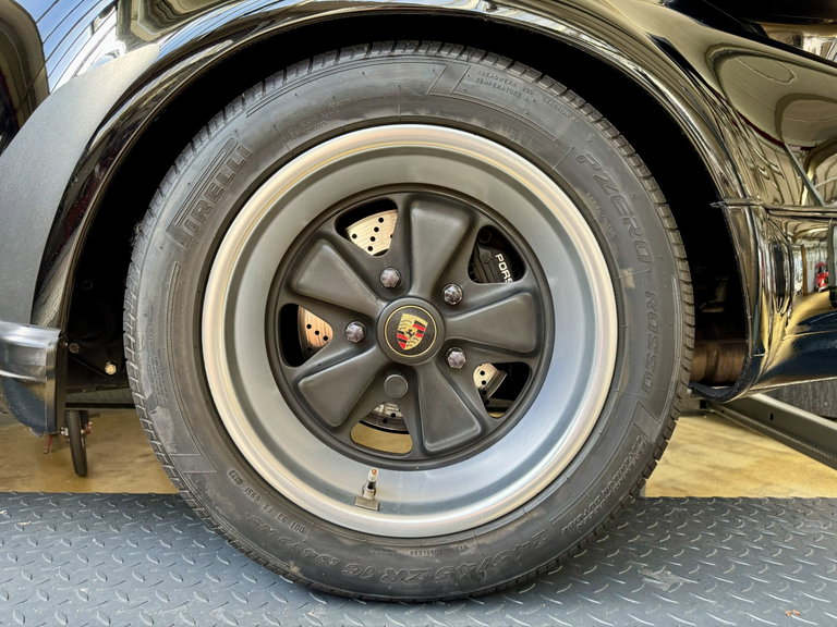 Porsche 911 Carrera 3.2 WTL