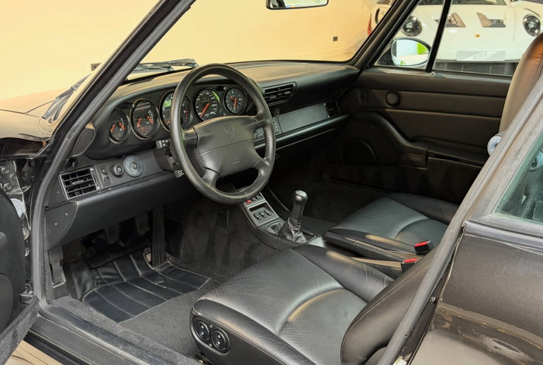 Porsche 993 Carrera 4