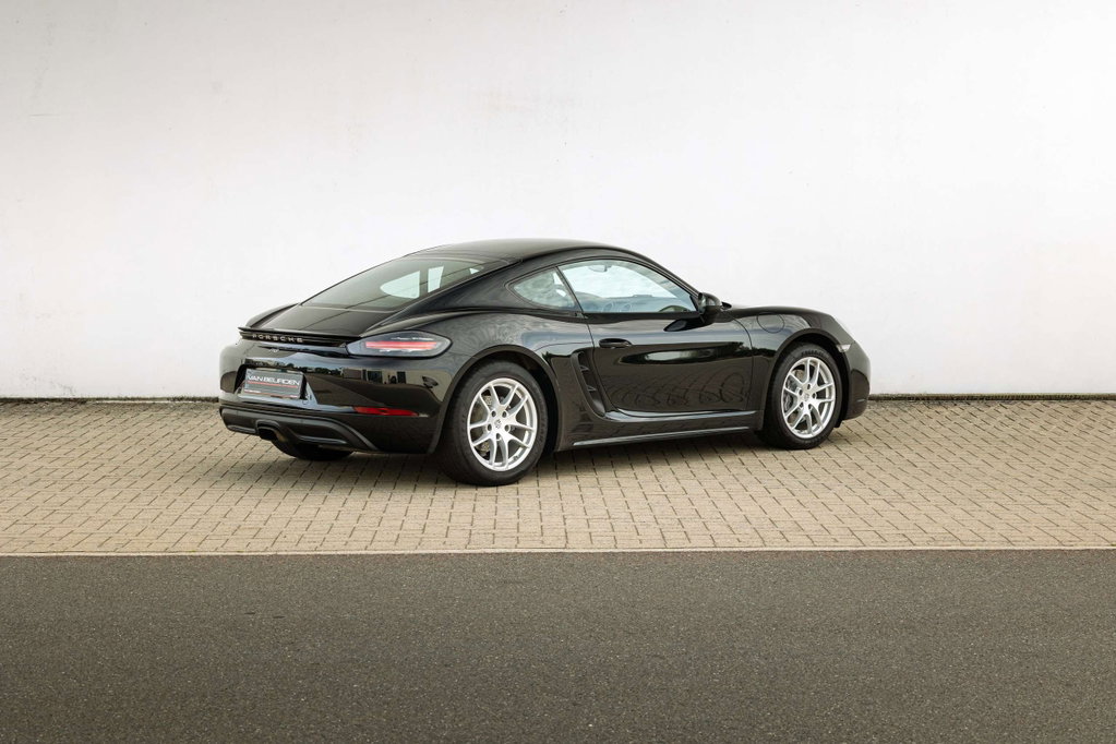 Porsche 718 Cayman