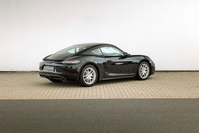 Porsche 718 Cayman