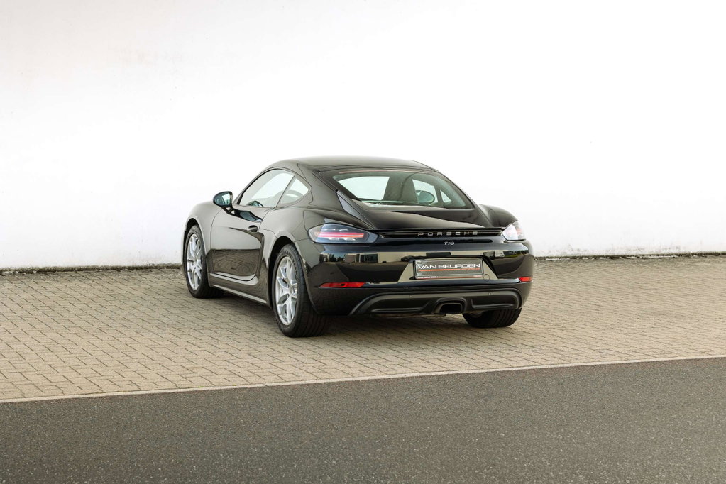 Porsche 718 Cayman