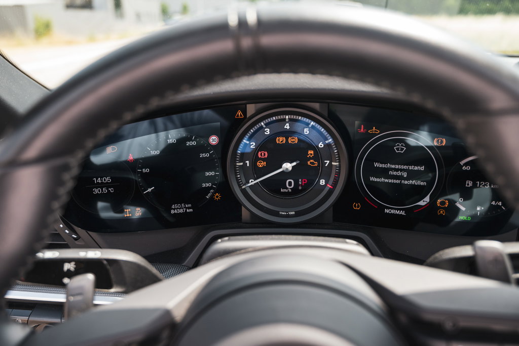 Porsche 992 Carrera 4S