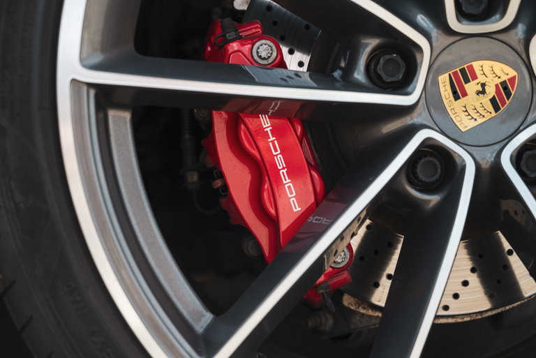 Porsche 992 Carrera 4S