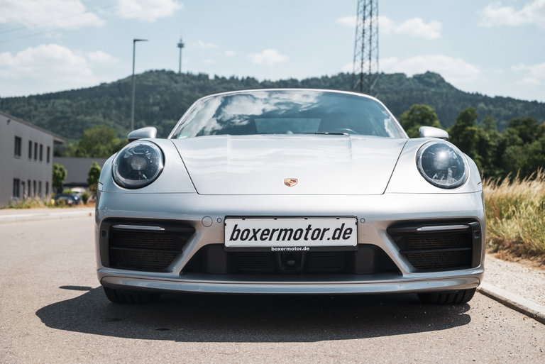 Porsche 992 Carrera 4S