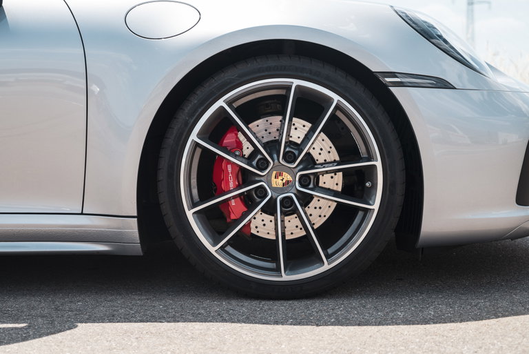 Porsche 992 Carrera 4S