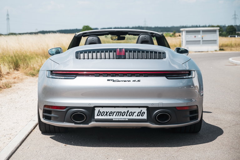 Porsche 992 Carrera 4S