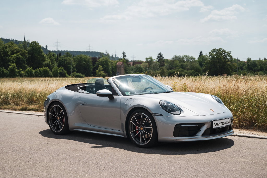 Porsche 992 Carrera 4S