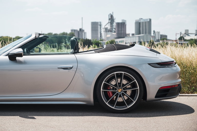 Porsche 992 Carrera 4S
