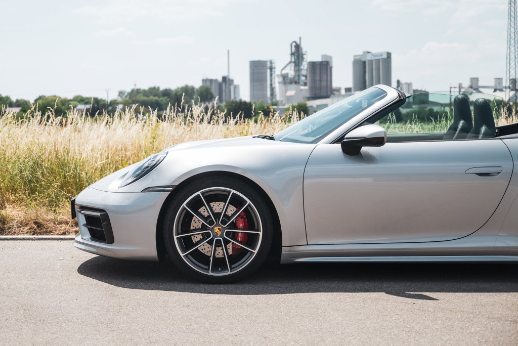 Porsche 992 Carrera 4S