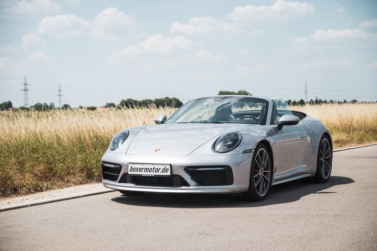 Porsche 992 Carrera 4S