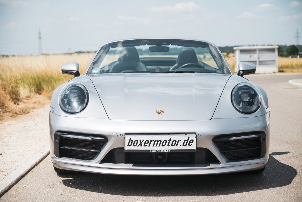 Porsche 992 Carrera 4S