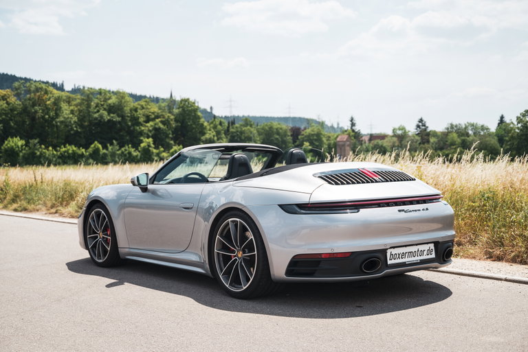 Porsche 992 Carrera 4S
