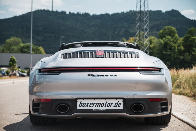 Porsche 992 Carrera 4S