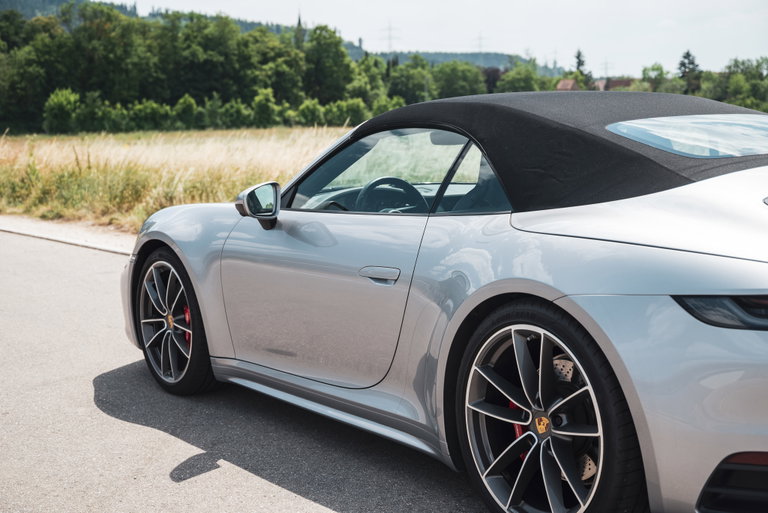 Porsche 992 Carrera 4S