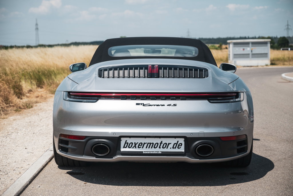 Porsche 992 Carrera 4S