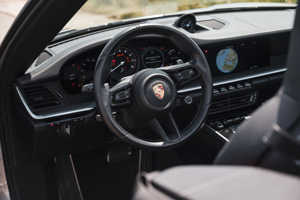 Porsche 992 Carrera 4S