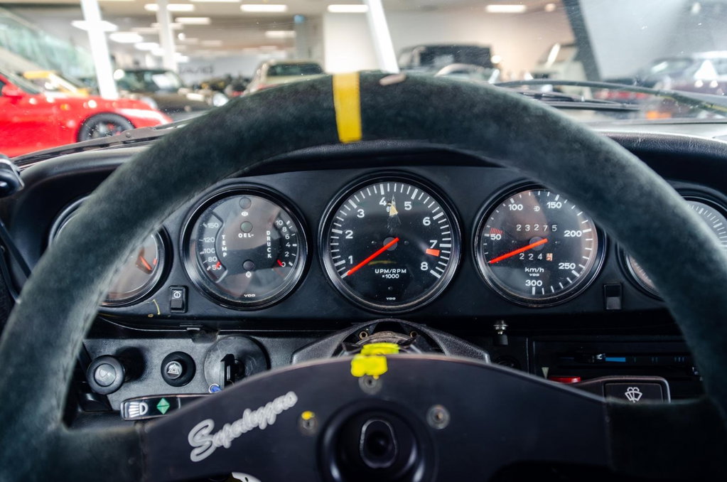 Porsche 911 Carrera 2.7