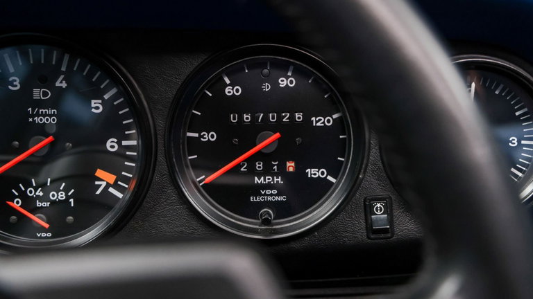 Porsche 911 Turbo 3.3 (US)