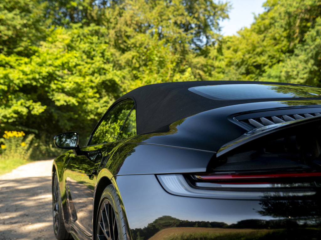 Porsche 992 Carrera 4S