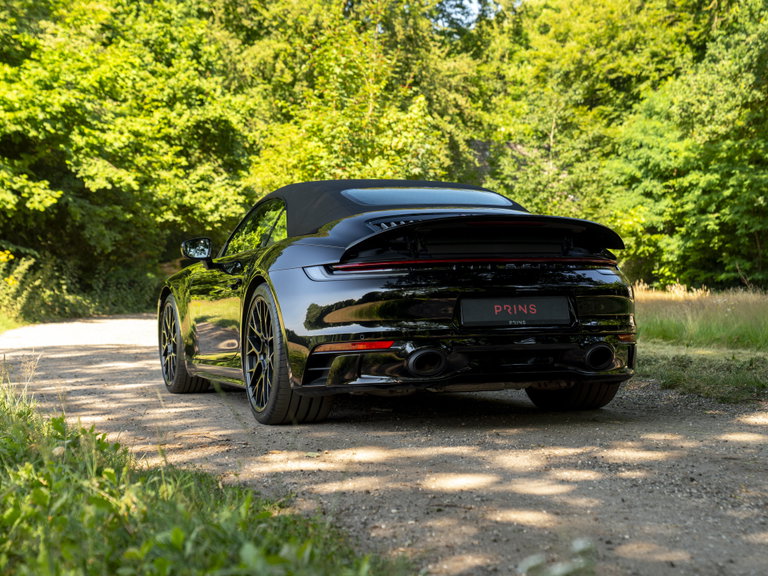 Porsche 992 Carrera 4S
