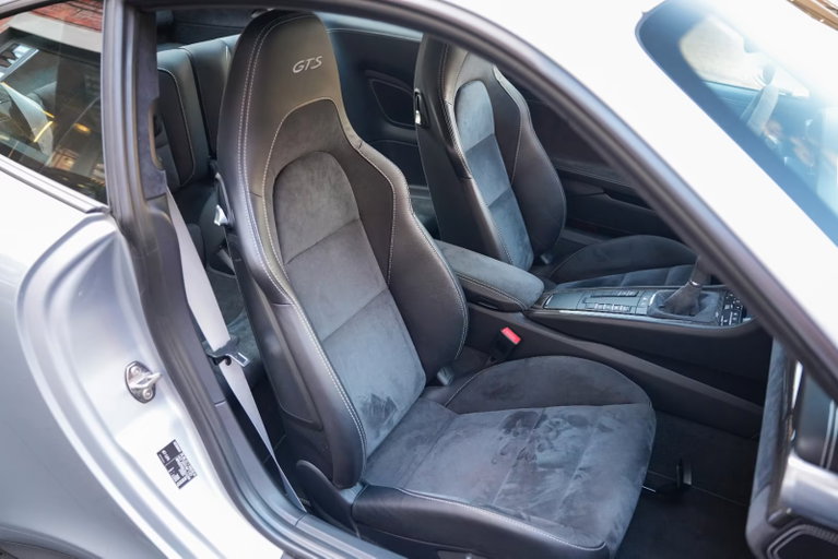 Porsche 991.2 Carrera GTS