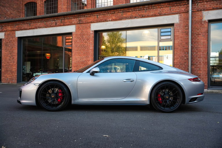 Porsche 991.2 Carrera GTS