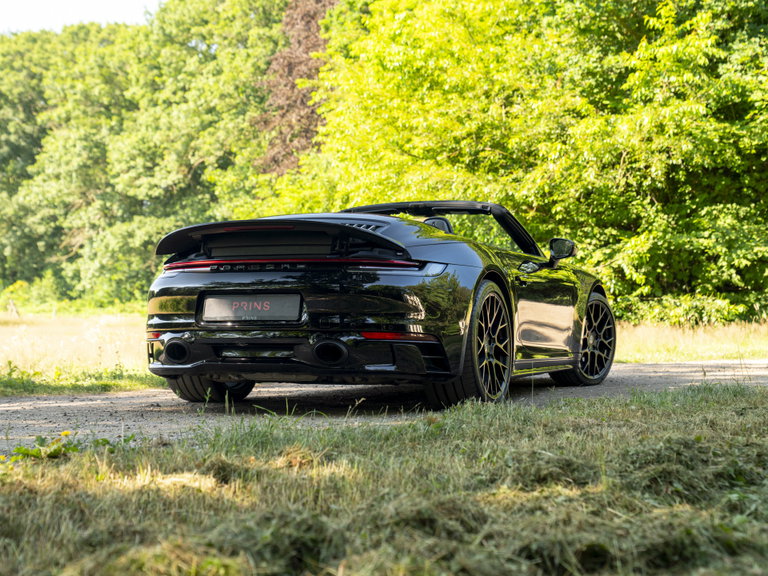 Porsche 992 Carrera 4S