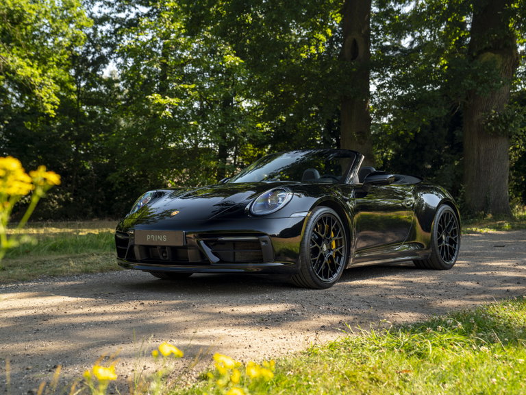 Porsche 992 Carrera 4S